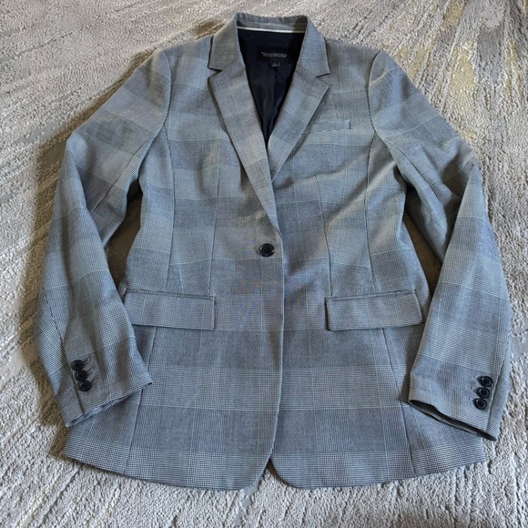 Banana Republic Jackets & Blazers - Banana Republic Long & Lean black white plaid Blazer single button 10 tall
